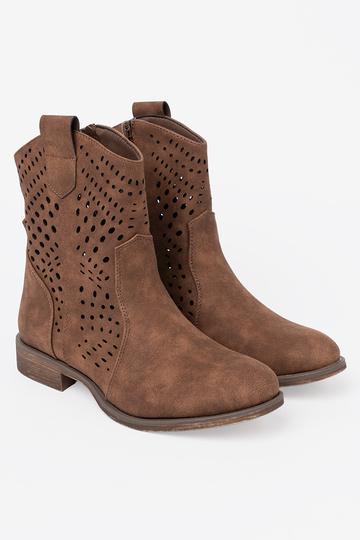 Ažūrs brūnas krāsas zābaki