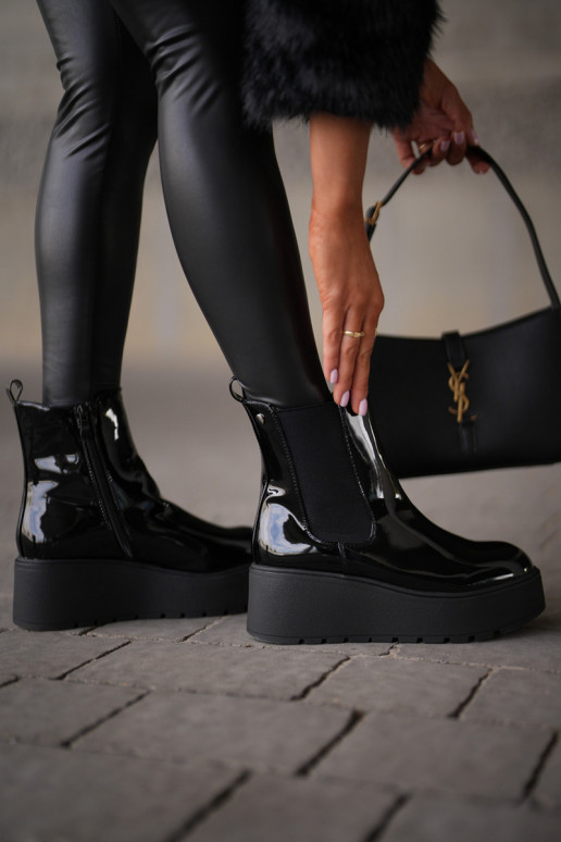 Laque Sieviešu puszābaki ar platformu I Koturnie siltināti melnas krāsas INloedia