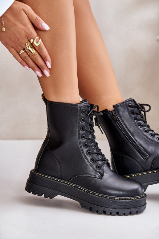 siltināti zābaki z Eko Skóry Uz pili melnas krāsas Ieslēgtsleli