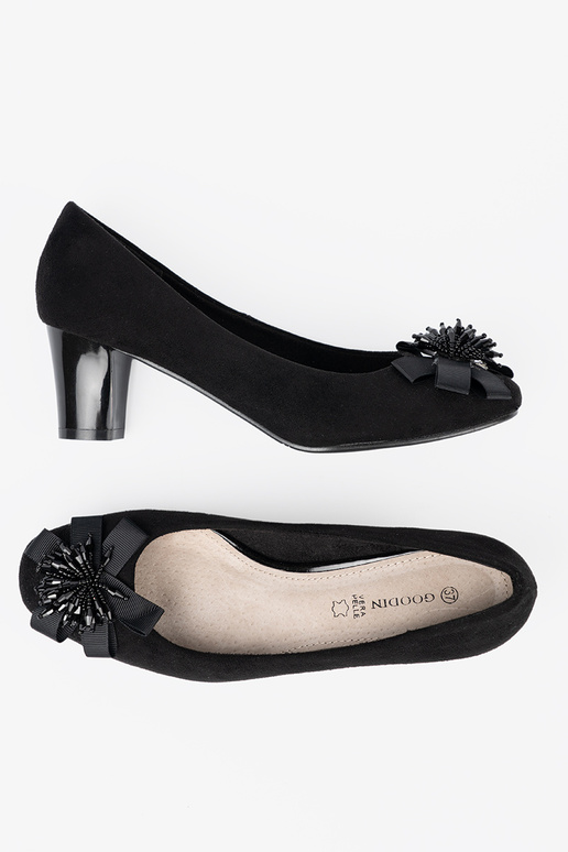 melnas krāsas puszābaki z ozdobnym kIniatem