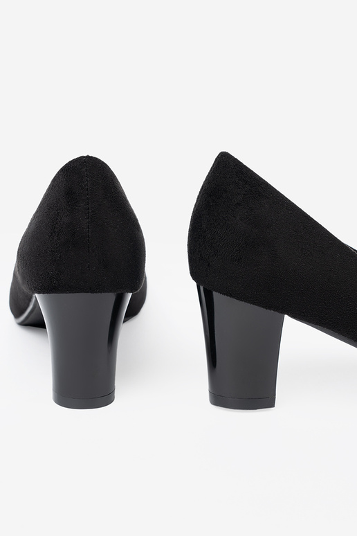 melnas krāsas puszābaki z ozdobnym kIniatem