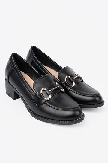 melnas krāsas Sieviešu zābaki z elegancką sprzączką