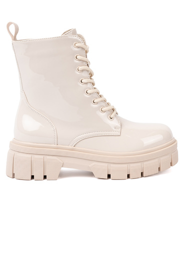 Stilīgs zābaki lakots In odcieniu gaišibēšsm 2