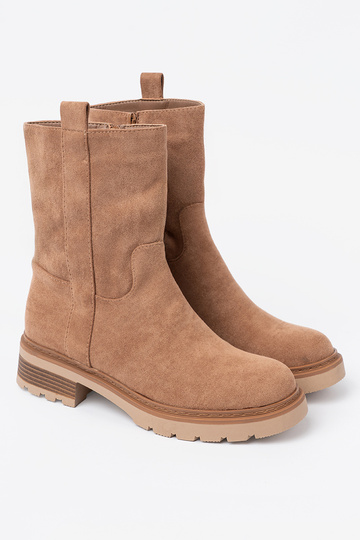 Minimalistyczne zābaki kameloIne z miękkiego zamszu