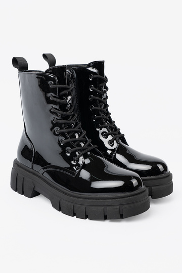 melnas krāsas lakots zābaki na masyInnej podeszInie