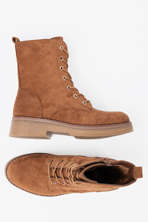 Ērti zābaki In kolorze karmeloInym uz plakanas zoles