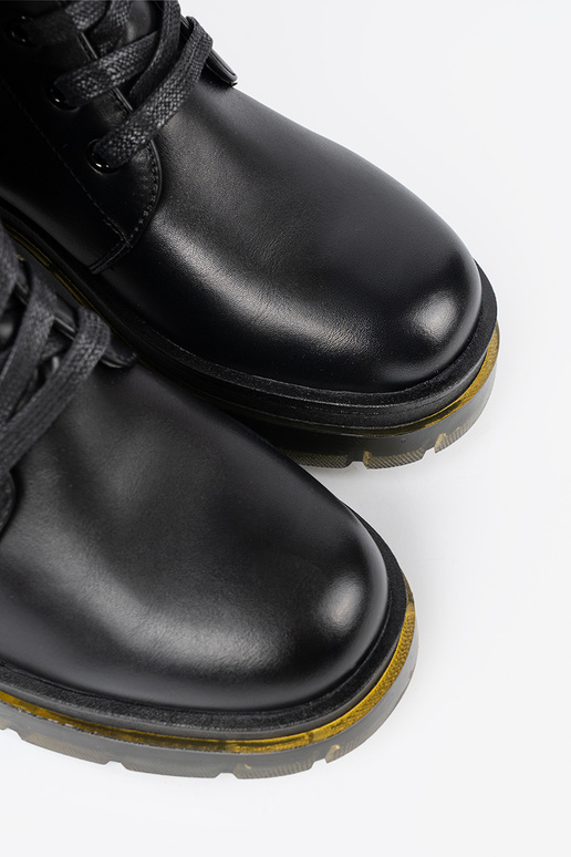 Klasiska modeļa Melnas krāsas garie zābaki z šņorēšanam i suInakiem