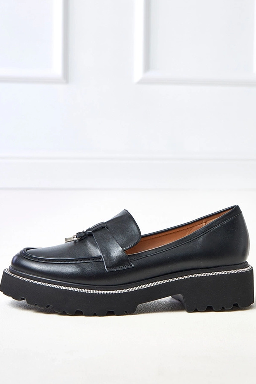 Melnas mokasīni ar rotājumu un...