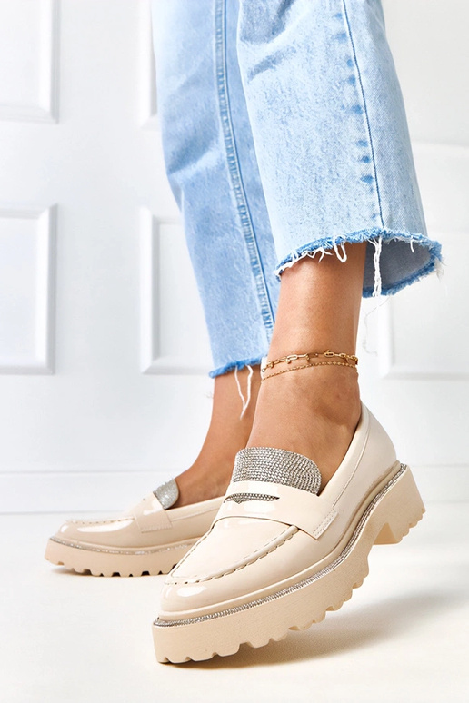 Smilšu krāsas lakotas mokasīni ar...