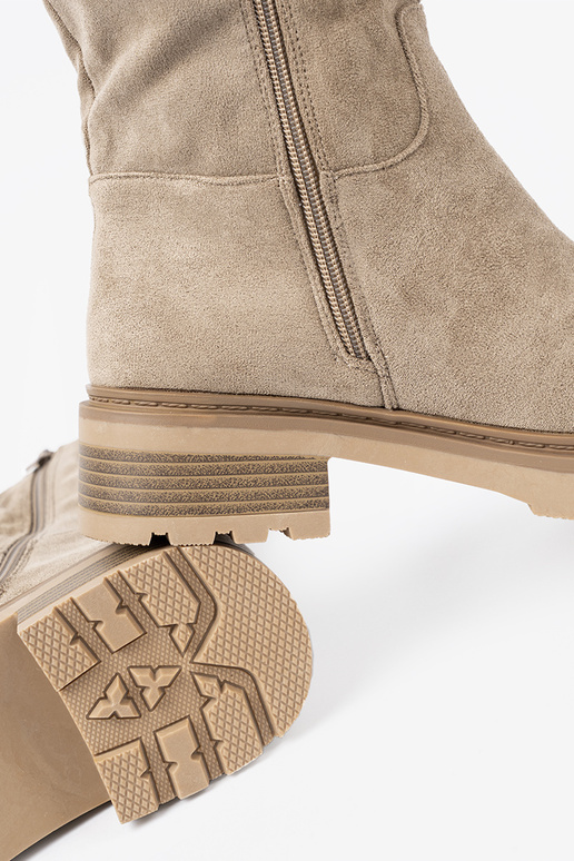 smilšu krāsas zābaki uz biezas zoles z choleInką pie potītes