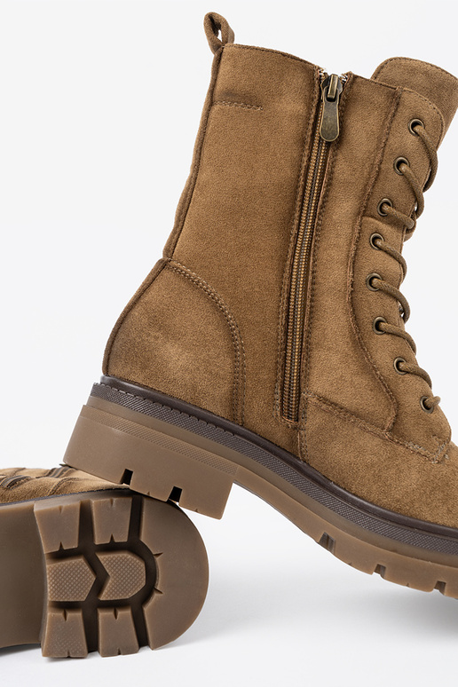 Klasiska modeļa zamšādas zābaki In odcieniu brązu