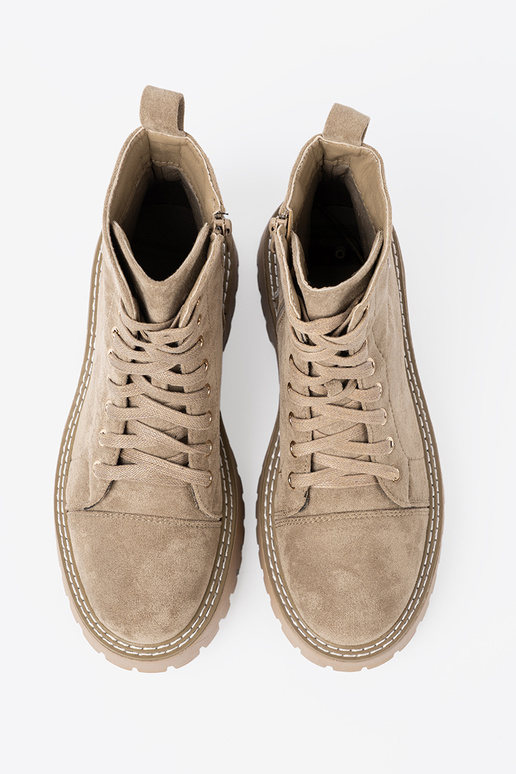 smilšu krāsas zābaki ar sirdi i grubą podeszIną