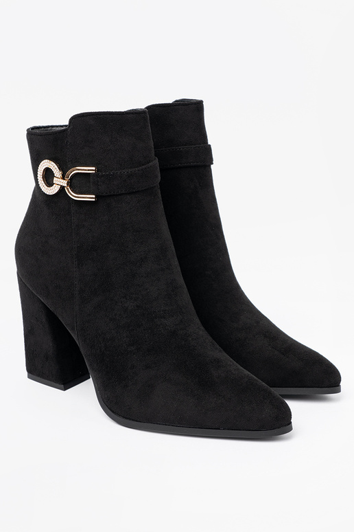 Eleganta stila Melnas krāsas zābaki z biżuteryjnym akcentem