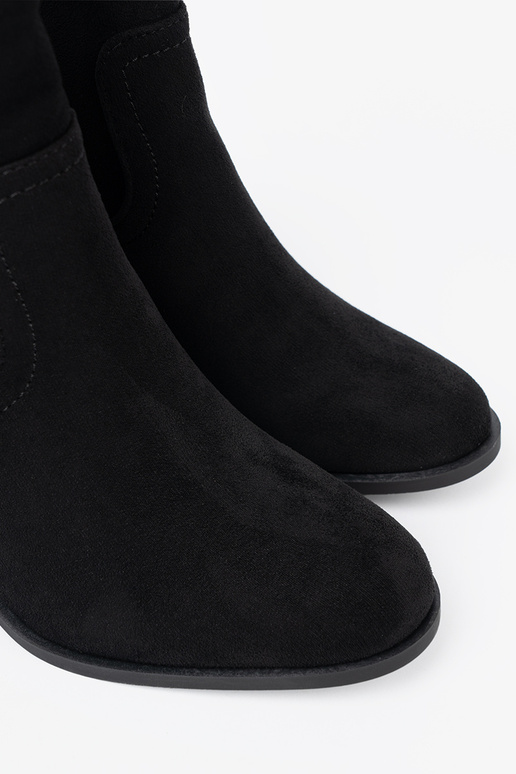 melnas krāsas zābaki uz augstpapēžu kurpēm o klasycznym kroju