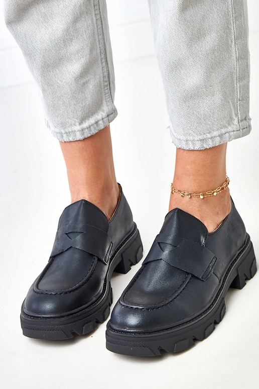 Melni matēti sieviešu mokasīni Kirna