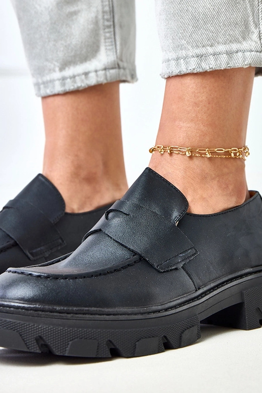 Melni matēti sieviešu mokasīni Kirna