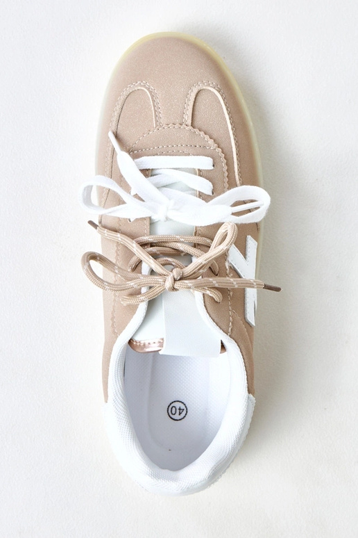 Brūni sporta apavi ar platformu un... Brūni sporta apavi ar platformu un...