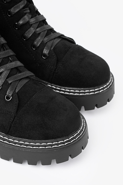 melnas krāsas mežģīņots zābaki z błyszczącym sirdsm