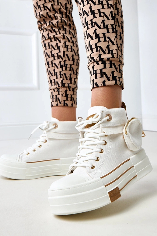 Baltie augstie sporta apavi uz...