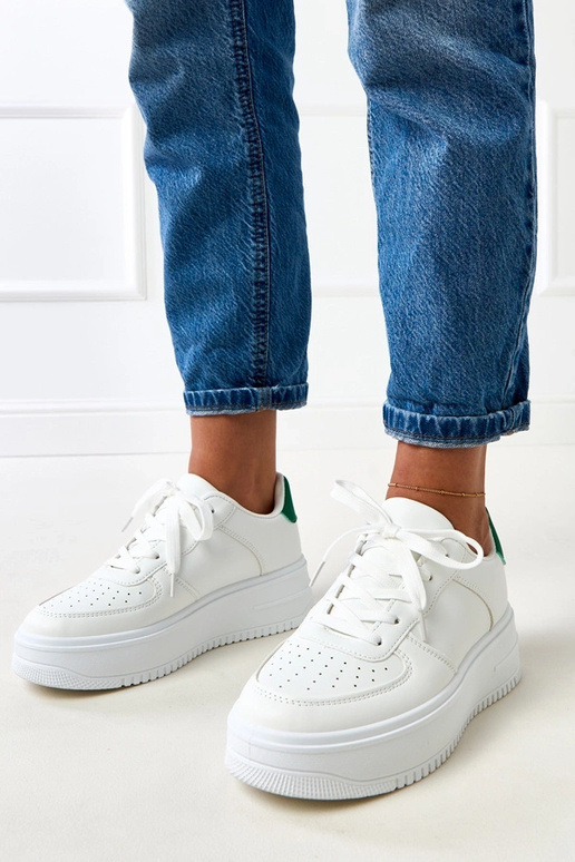 Białe sneakersy na platformie z... Białe sneakersy na platformie z...
