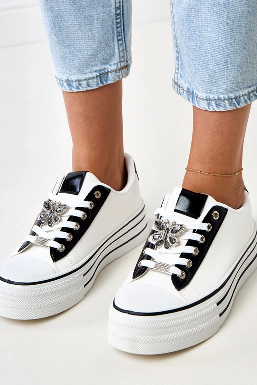 Białe sneakersy na platformie... Białe sneakersy na platformie...
