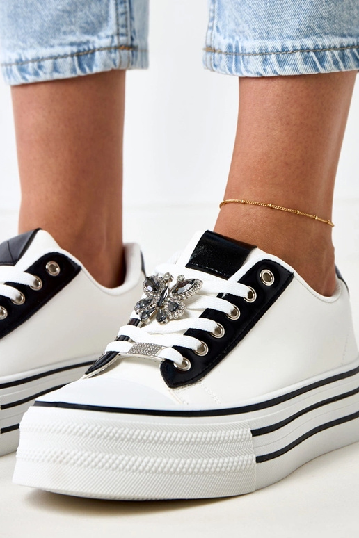 Białe sneakersy na platformie... Białe sneakersy na platformie...