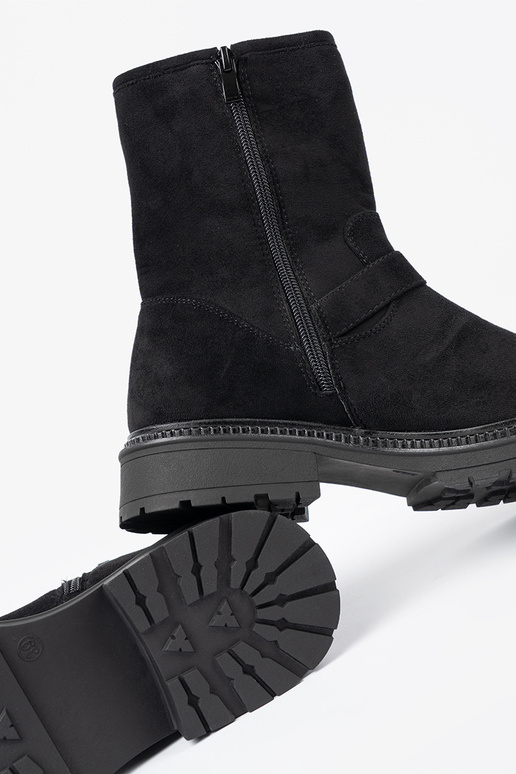 NoInoczesne Melnas krāsas zābaki ze Sudrabsmi klamrami