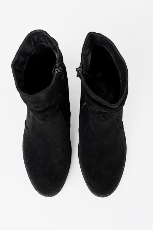 Eleganta stila zābaki Melnas krāsas uz papēža ar volānu augšdaļu