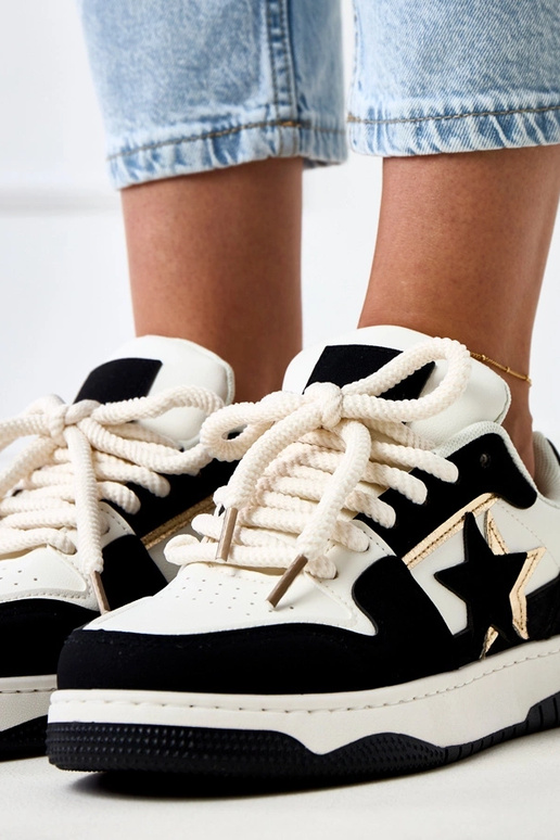 Melni un balti platforma sporta apavi... Melni un balti platforma sporta apavi...