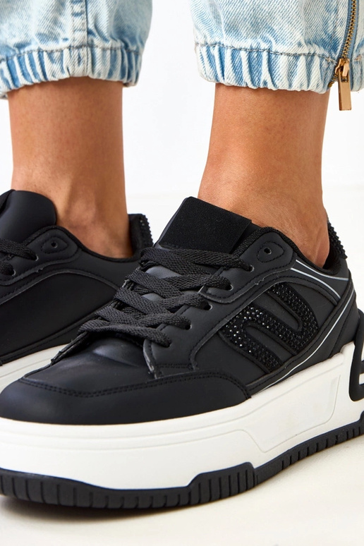 Melni sporta apavi uz platformas,... Melni sporta apavi uz platformas,...