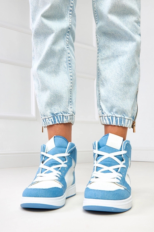 Augsti sporta apavi virs potītes ar... Augsti sporta apavi virs potītes ar...