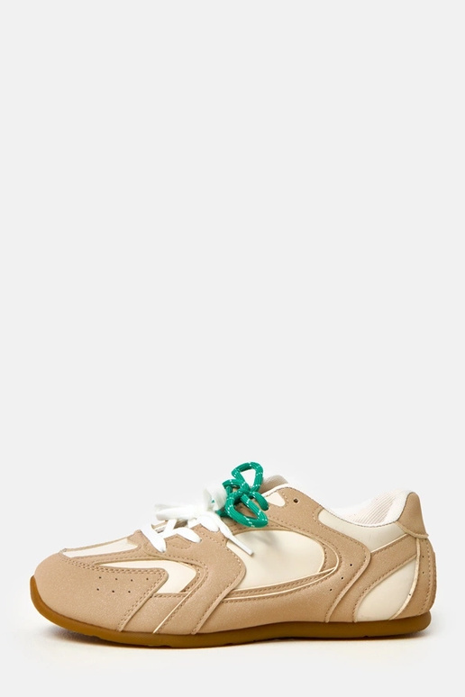 Smilšu krāsas sporta apavi ar... Smilšu krāsas sporta apavi ar...