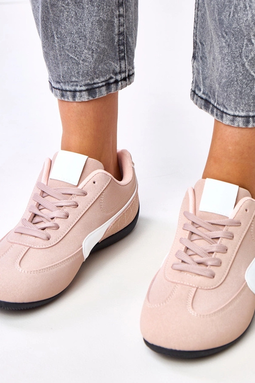 Rozā sporta apavi ar baltiem... Rozā sporta apavi ar baltiem...