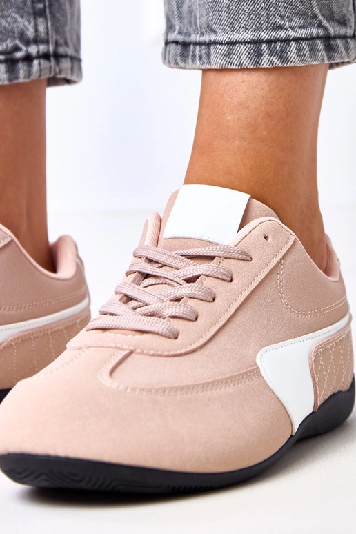 Rozā sporta apavi ar baltiem... Rozā sporta apavi ar baltiem...