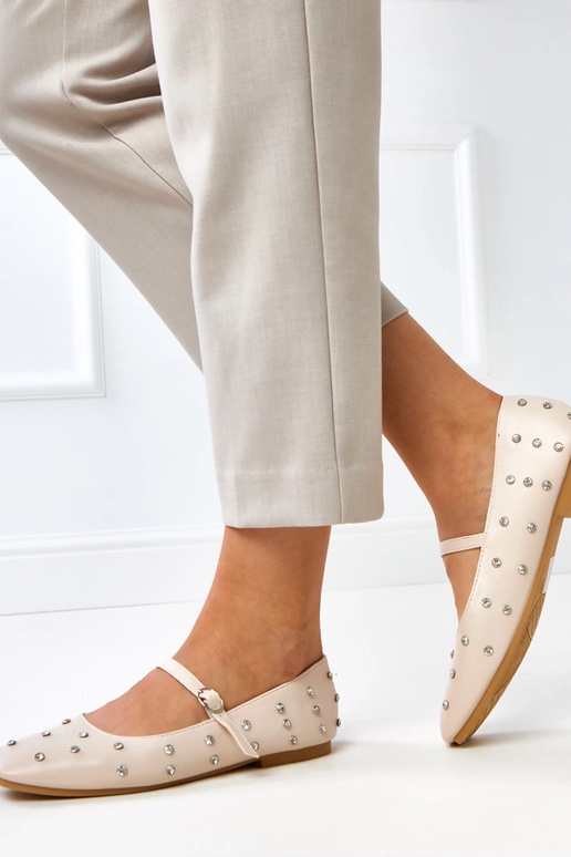 Smilšu krāsas balerīnas ar kristāliem... Smilšu krāsas balerīnas ar kristāliem...