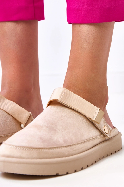 Smilšu krāsas muļas ar lipīgu, Miluska