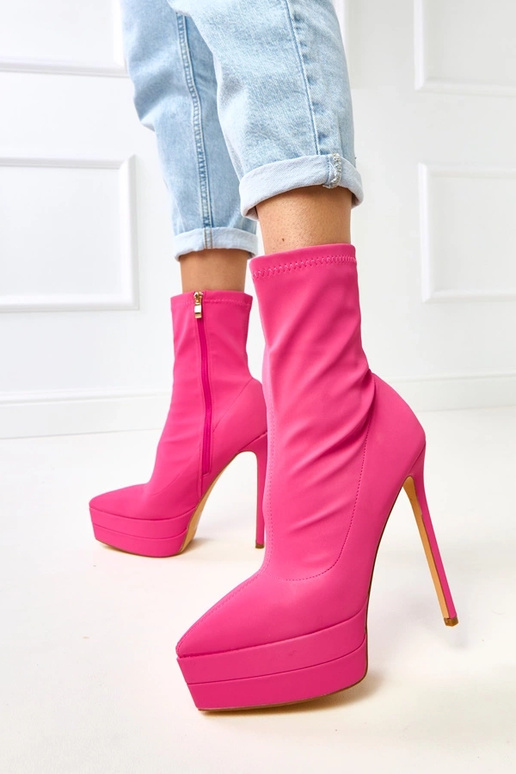 Rozā satīna zābaciņi uz augstpapēžu...