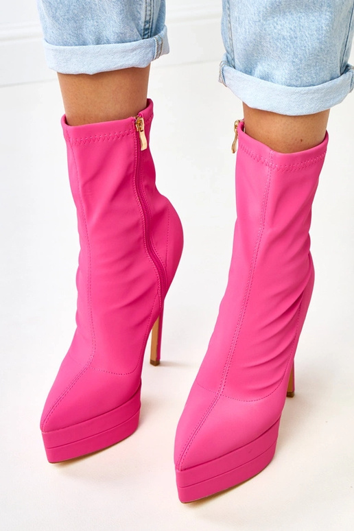 Rozā satīna zābaciņi uz augstpapēžu...