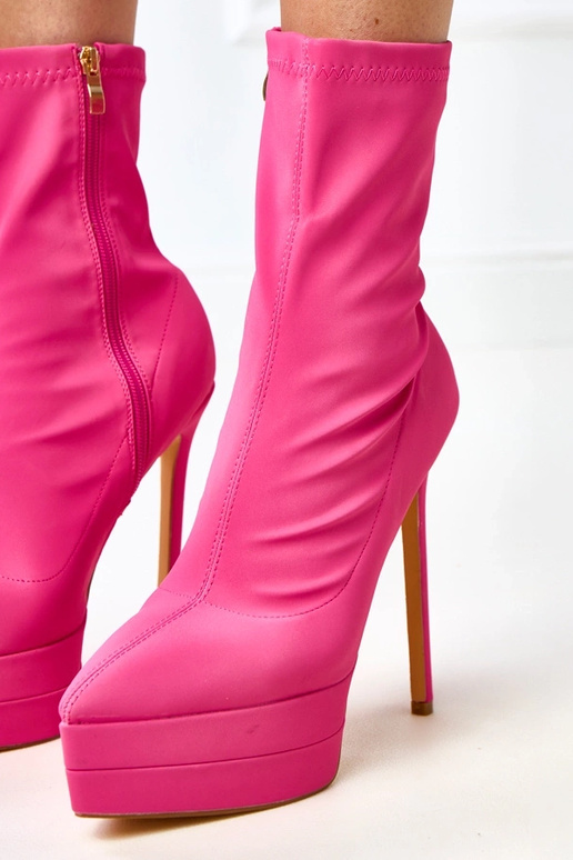 Rozā satīna zābaciņi uz augstpapēžu...