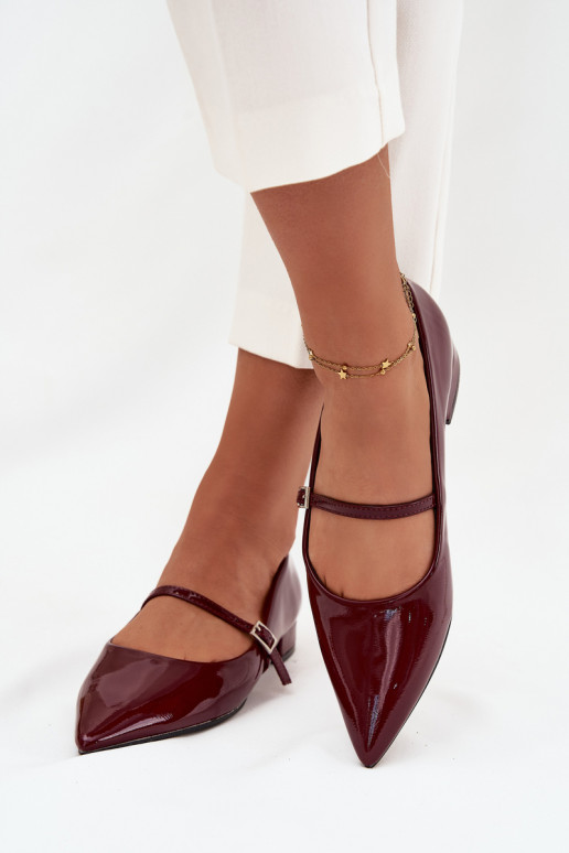 Lakotas balerīnas Ieslēgts Delikātsm Obcasie ar siksniņām bordo krāsas Isvella Lakotas balerīnas Ieslēgts Delikātsm Obcasie ar siksniņām bordo krāsas Isvella