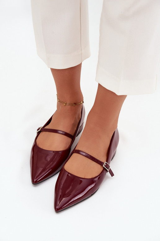 Lakotas balerīnas Ieslēgts Delikātsm Obcasie ar siksniņām bordo krāsas Isvella Lakotas balerīnas Ieslēgts Delikātsm Obcasie ar siksniņām bordo krāsas Isvella