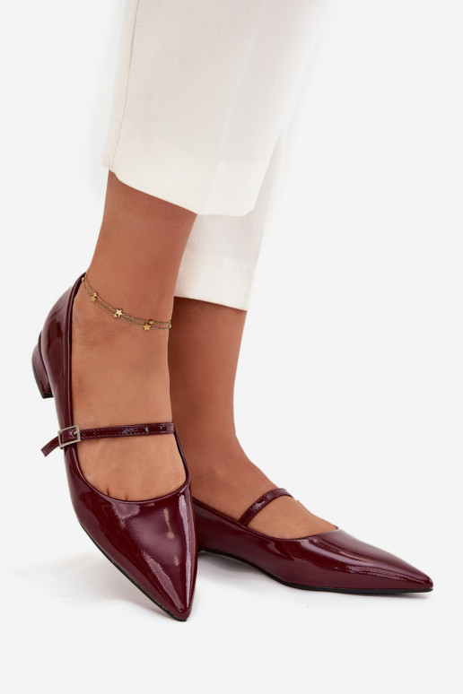 Lakotas balerīnas Ieslēgts Delikātsm Obcasie ar siksniņām bordo krāsas Isvella Lakotas balerīnas Ieslēgts Delikātsm Obcasie ar siksniņām bordo krāsas Isvella