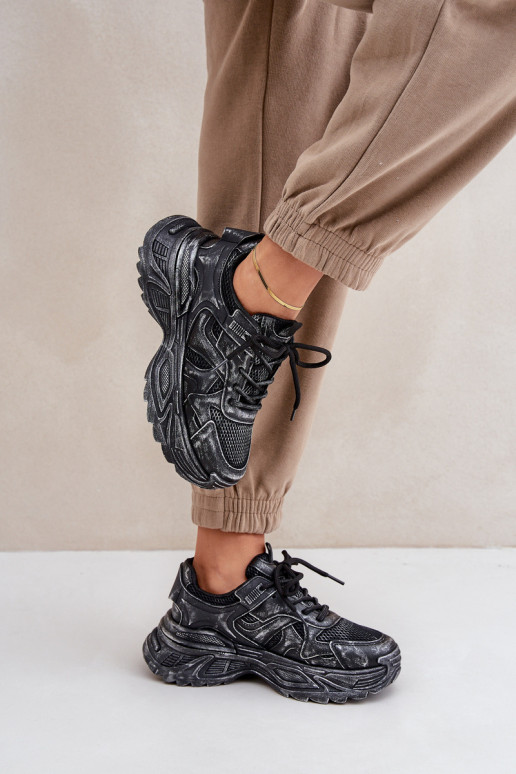 Sneakers modeļa apavi Sieviešu Z Przetarciami ar platformu melnas krāsas SeladInen Sneakers modeļa apavi Sieviešu Z Przetarciami ar platformu melnas krāsas SeladInen