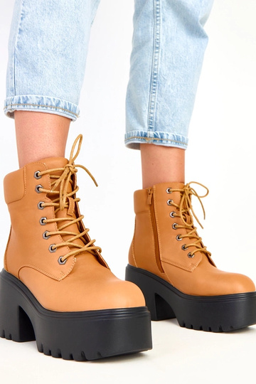 Brūni zābaki uz masīva... 2