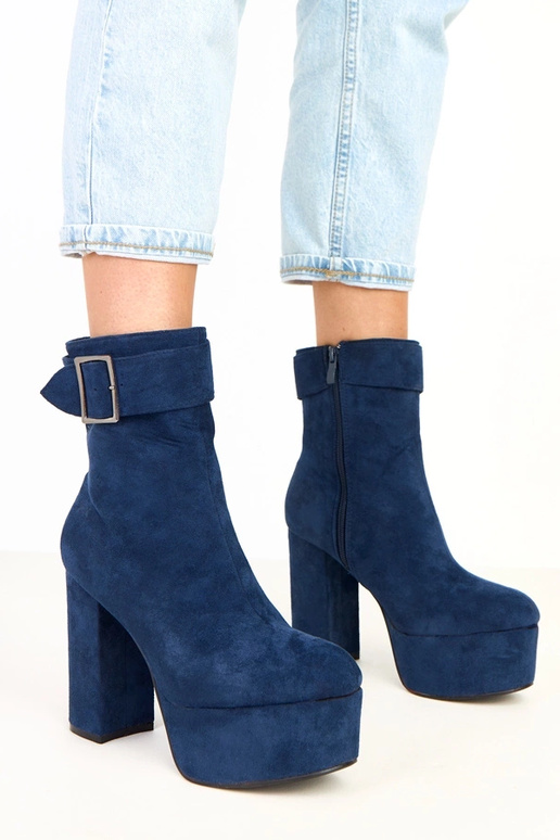 Tumši zili zābaki uz platformas ar...