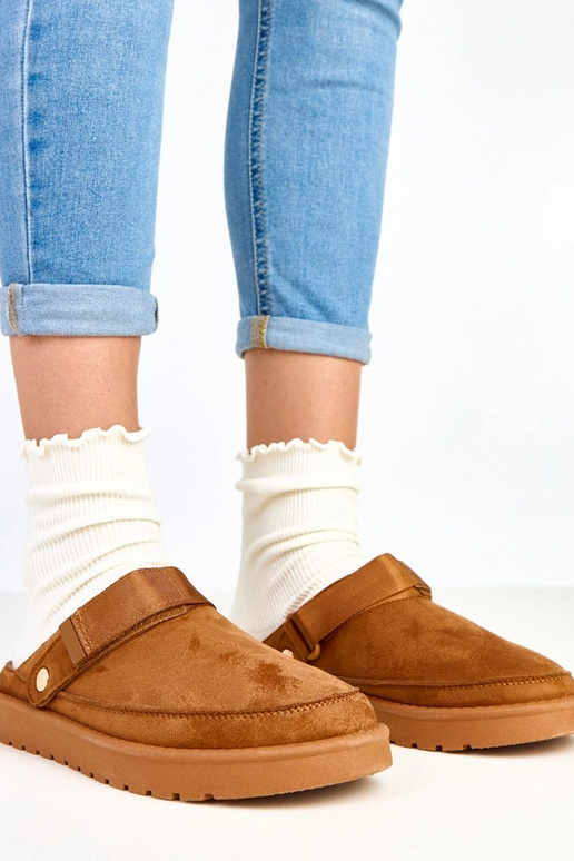 Brūni čības ar lipīšu Miluska