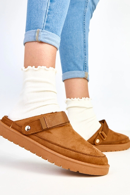 Brūni čības ar lipīšu Miluska