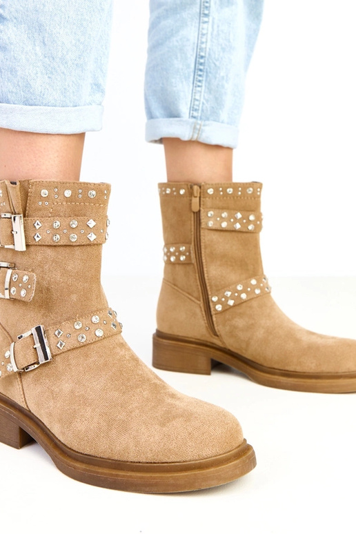 Rudās botīnes ar cirkoniem uz zema...