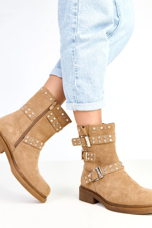 Rudās botīnes ar cirkoniem uz zema...