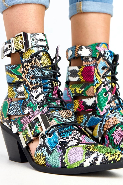 Daudzkrāsainas botīnes uz papēža ar...